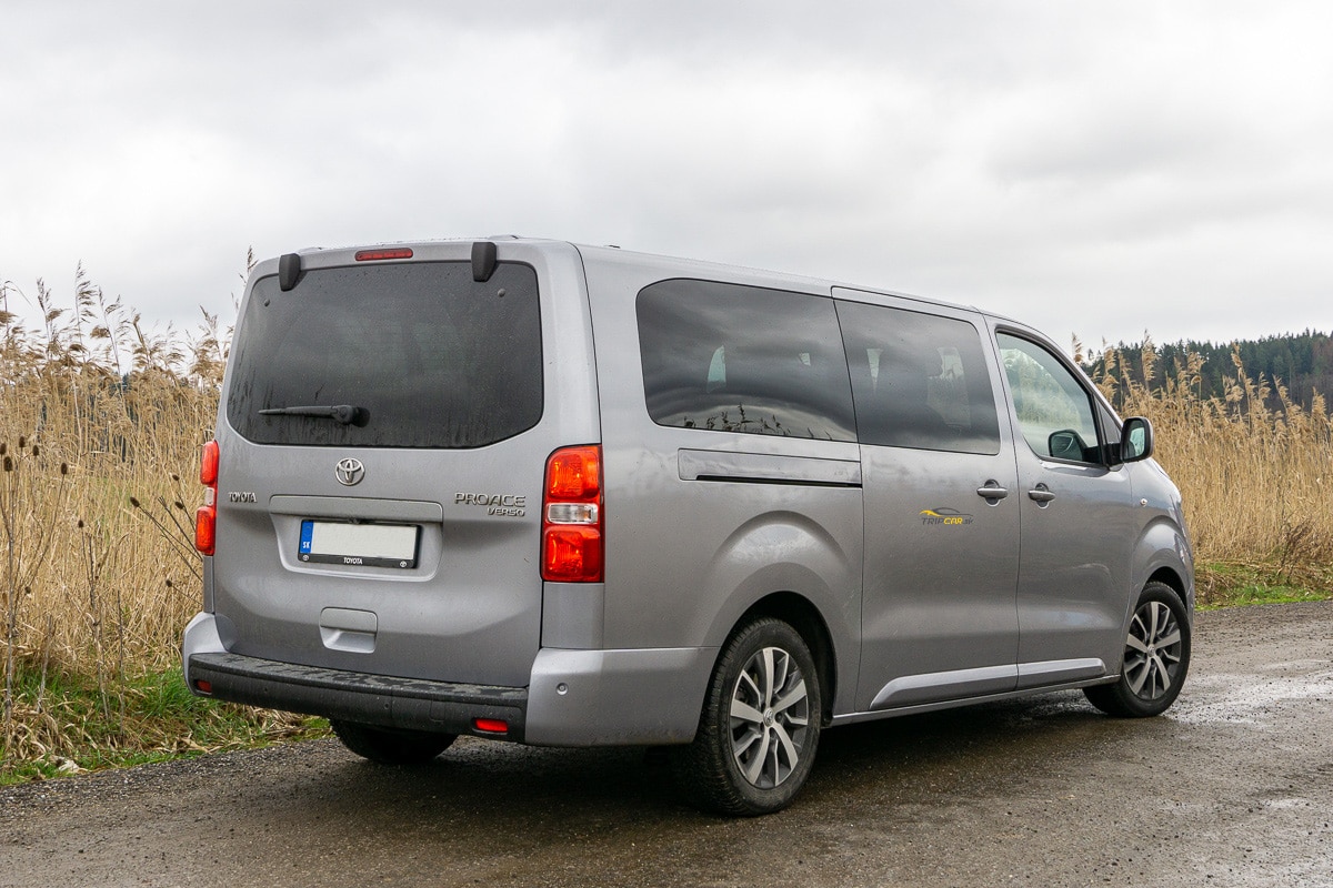 Toyota Proace Verso Electric M Family Plus 8 Sitzer + Extras
