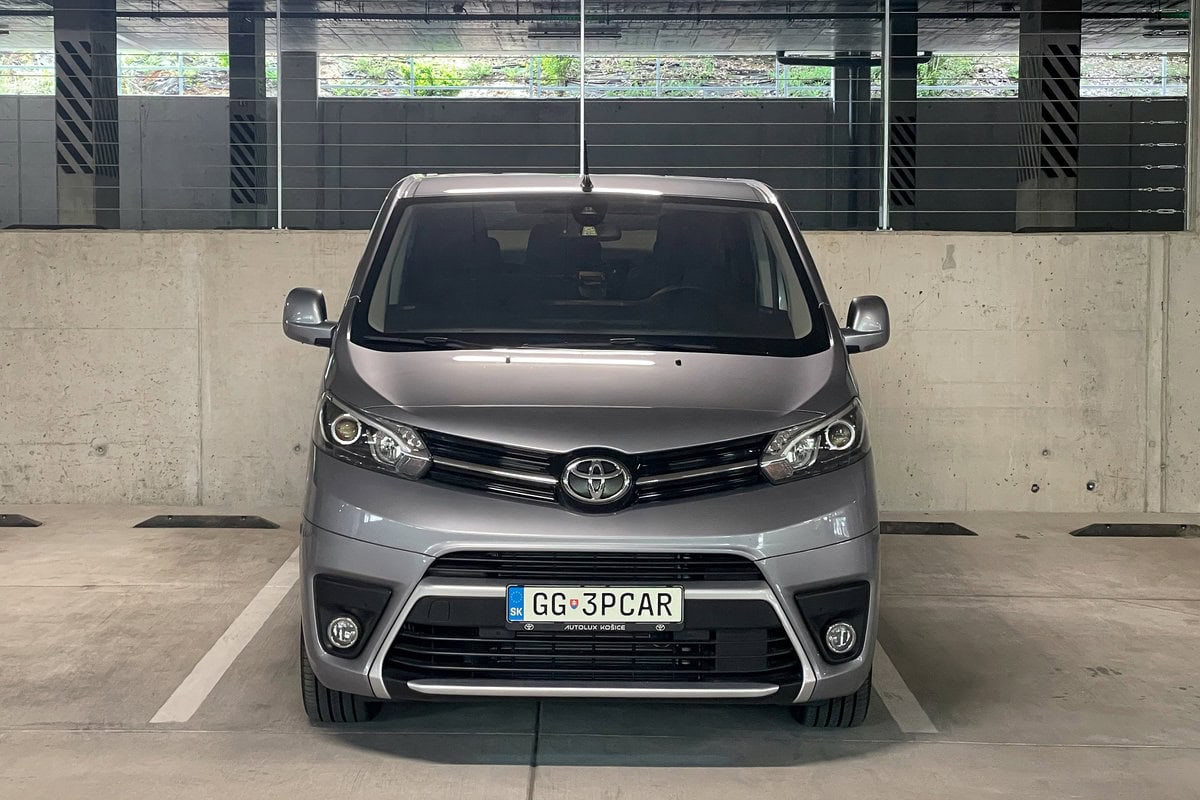 9 miestna toyota proace verso automat