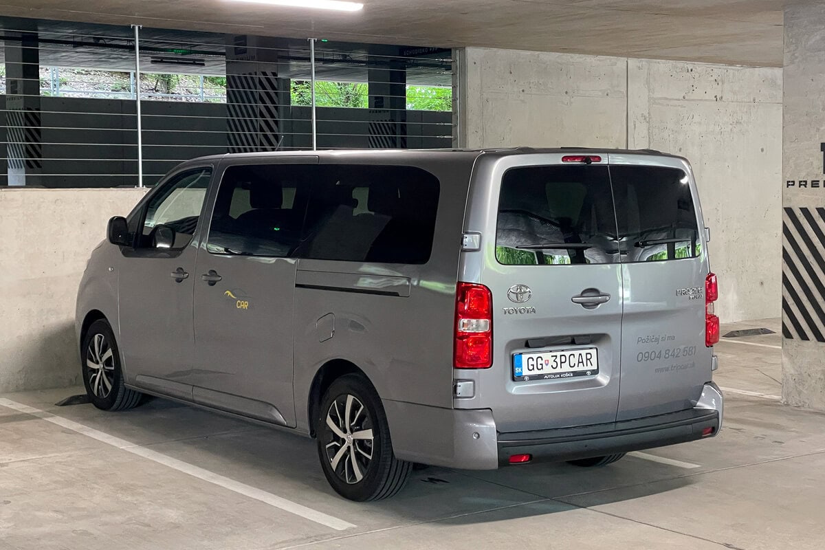 9 miestna toyota proace verso automat