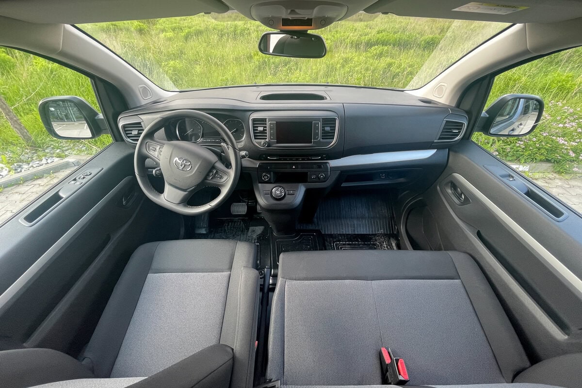9 miestna toyota proace verso automat